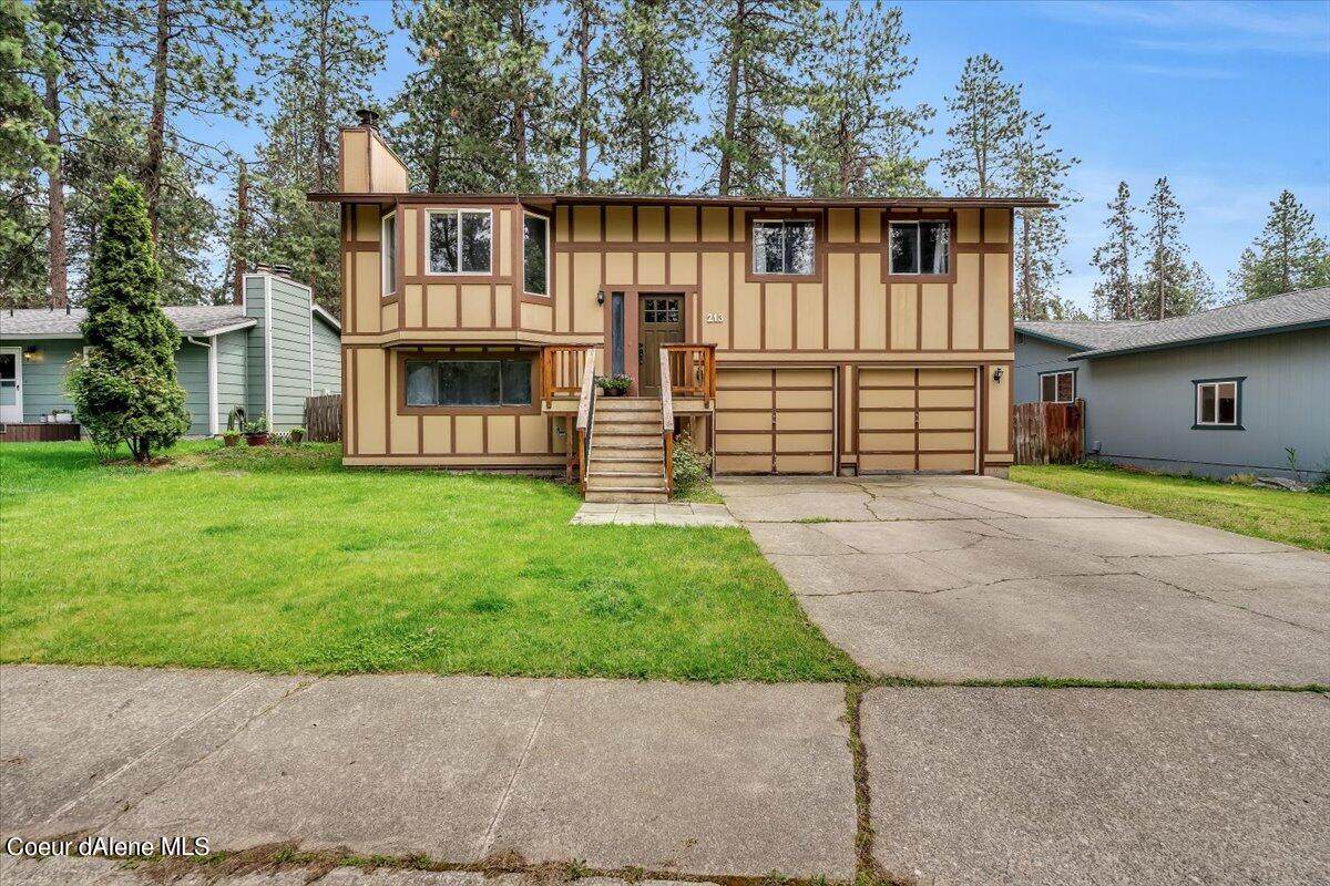 213 Eastwood St - Photo 1