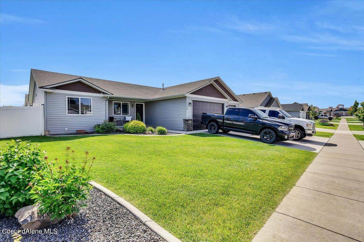13370 Zodiac Loop - Photo 1