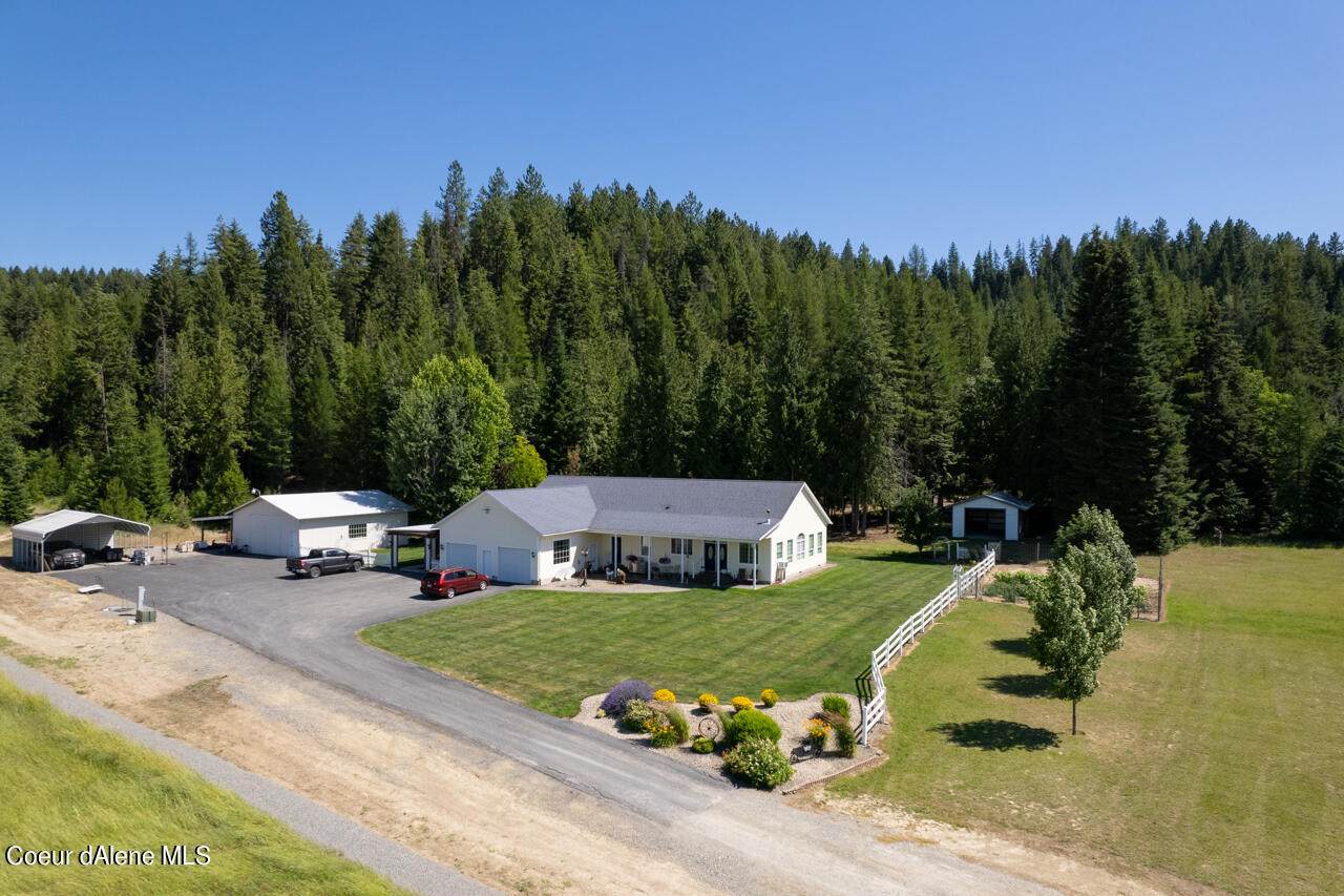 6481 Tamarack Ln - Photo 1
