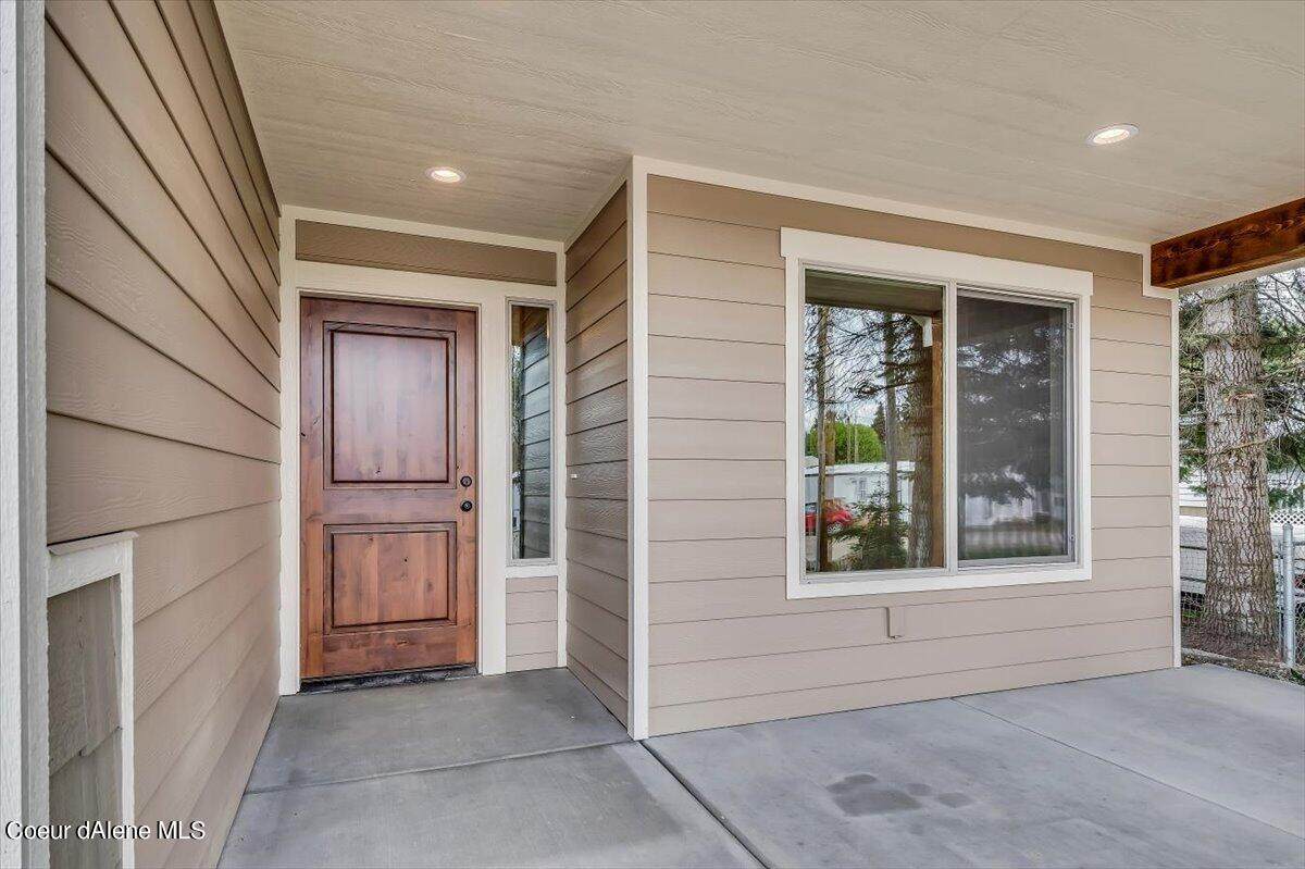 14593 Parkway St. - Photo 1
