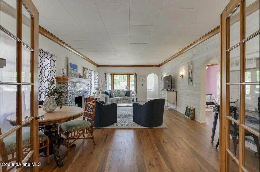 1033 4TH St - Photo 1
