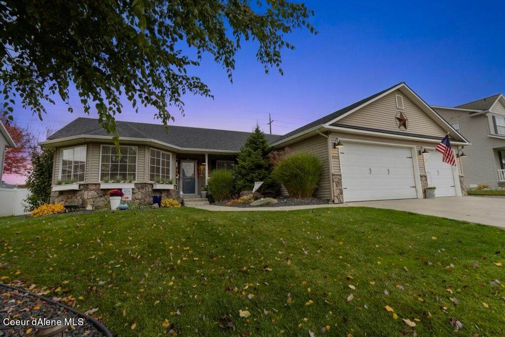 4255 Lennox Loop - Photo 1