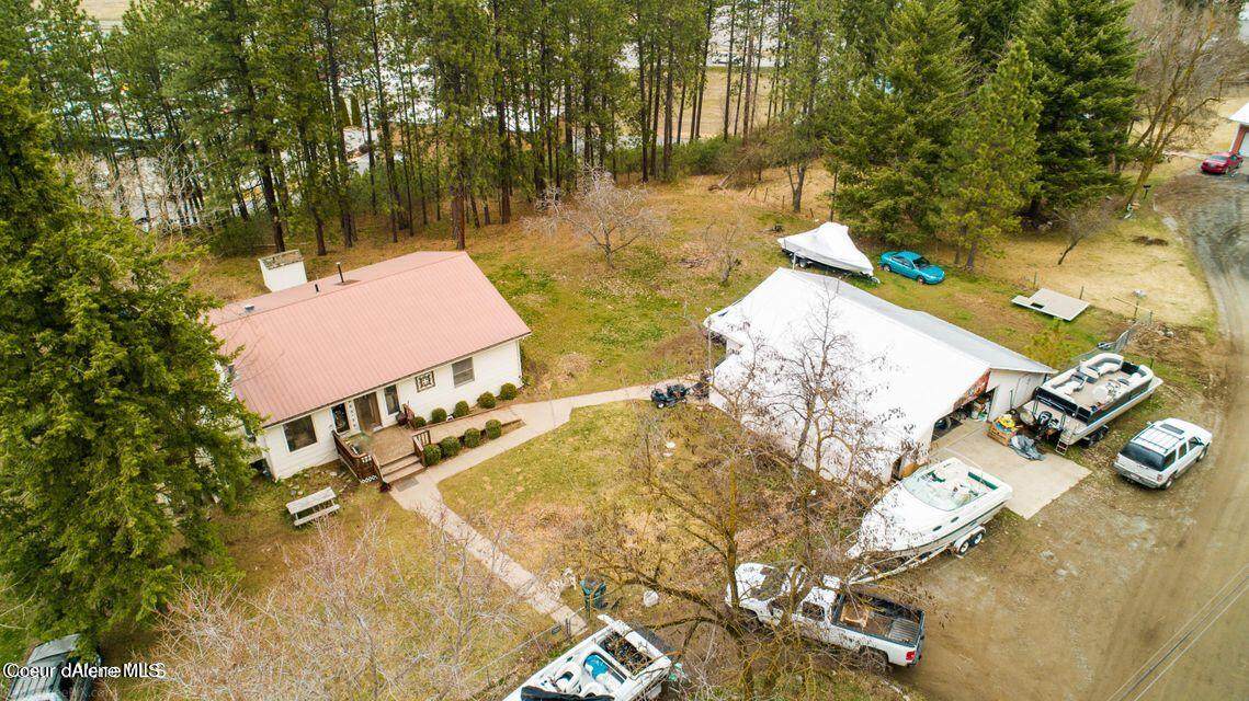 955 Neufeld Ln - Photo 1