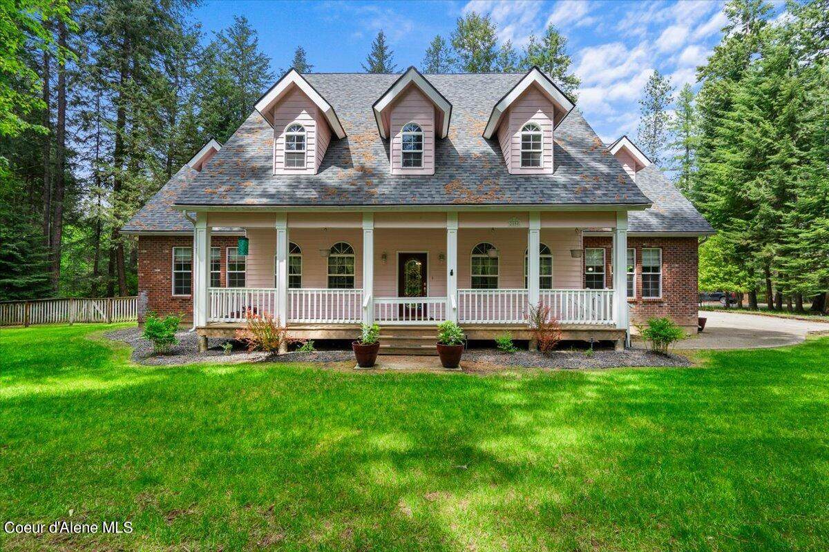 2858 Somerset Ct - Photo 1