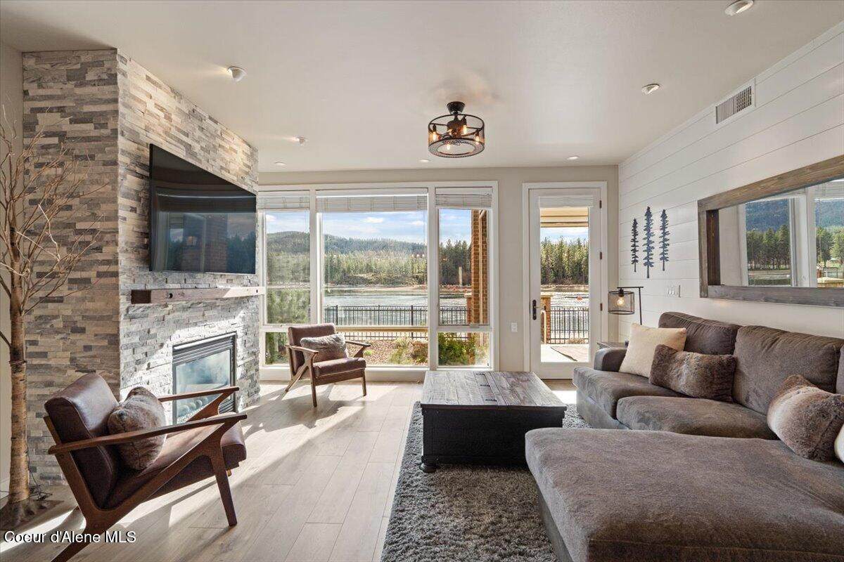 415 Waterside Dr - Photo 1