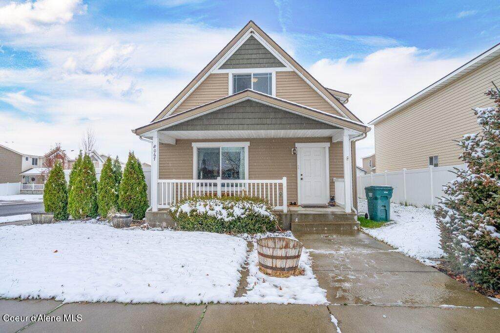 8067 Crown Pointe St - Photo 1