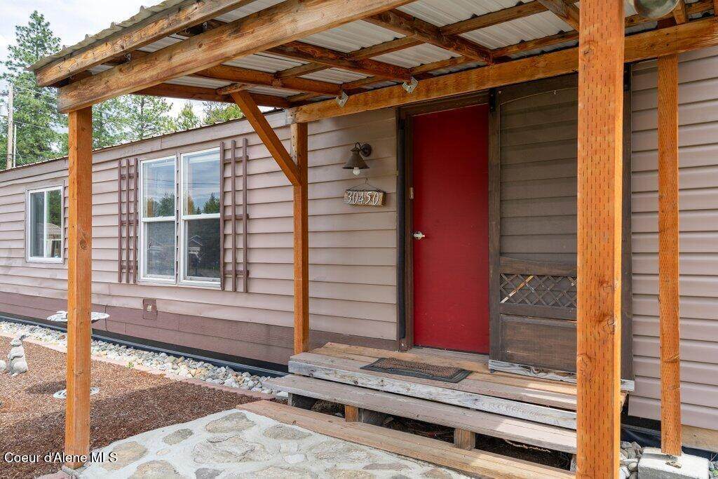 30450 Railroad St - Photo 1