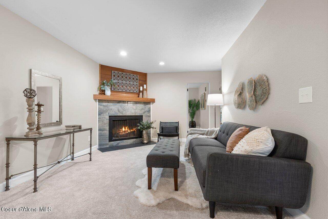 21515 Village Blvd - Photo 1