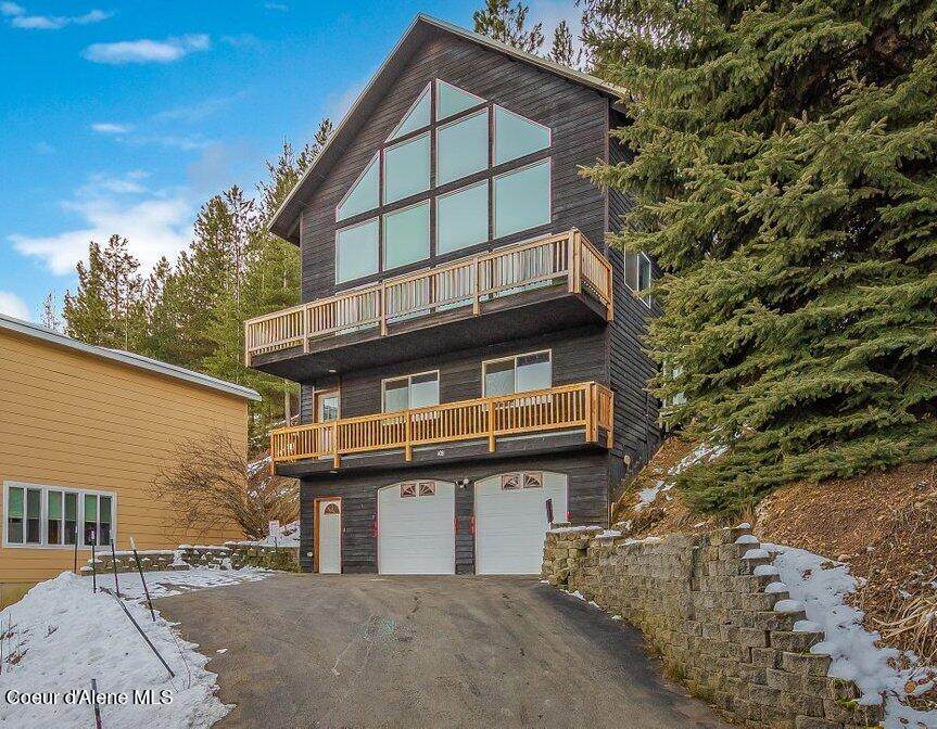 408 2nd St - Photo 1