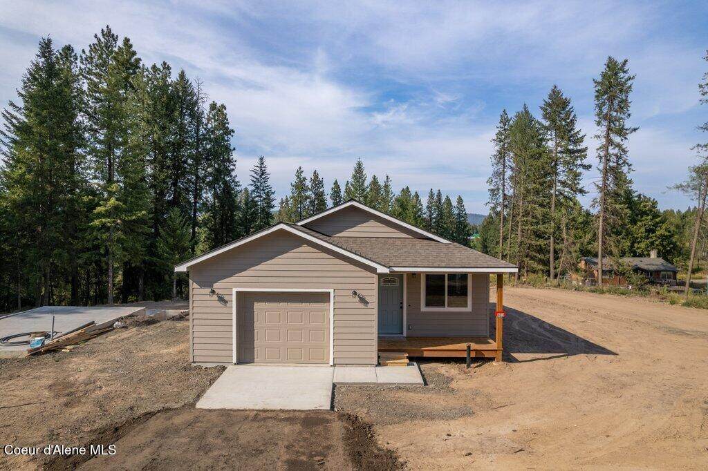 403 F Street - Photo 1