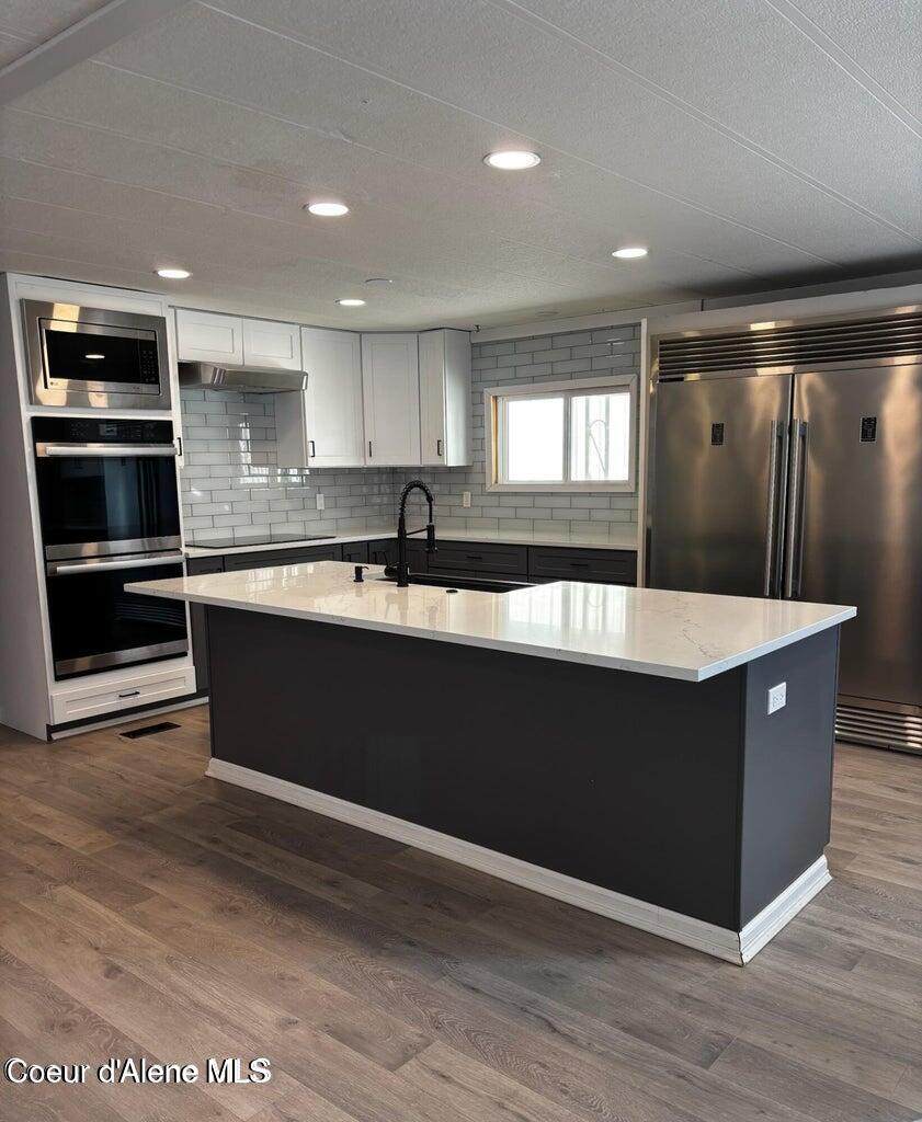 1903 Strand Ave - Photo 1