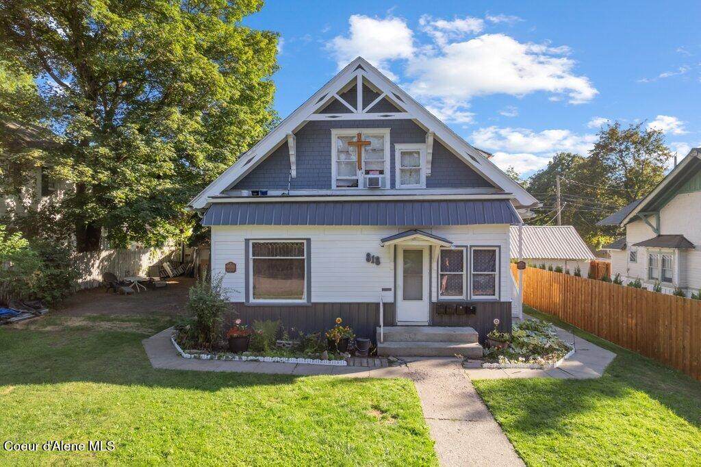 818 Garden Ave - Photo 1