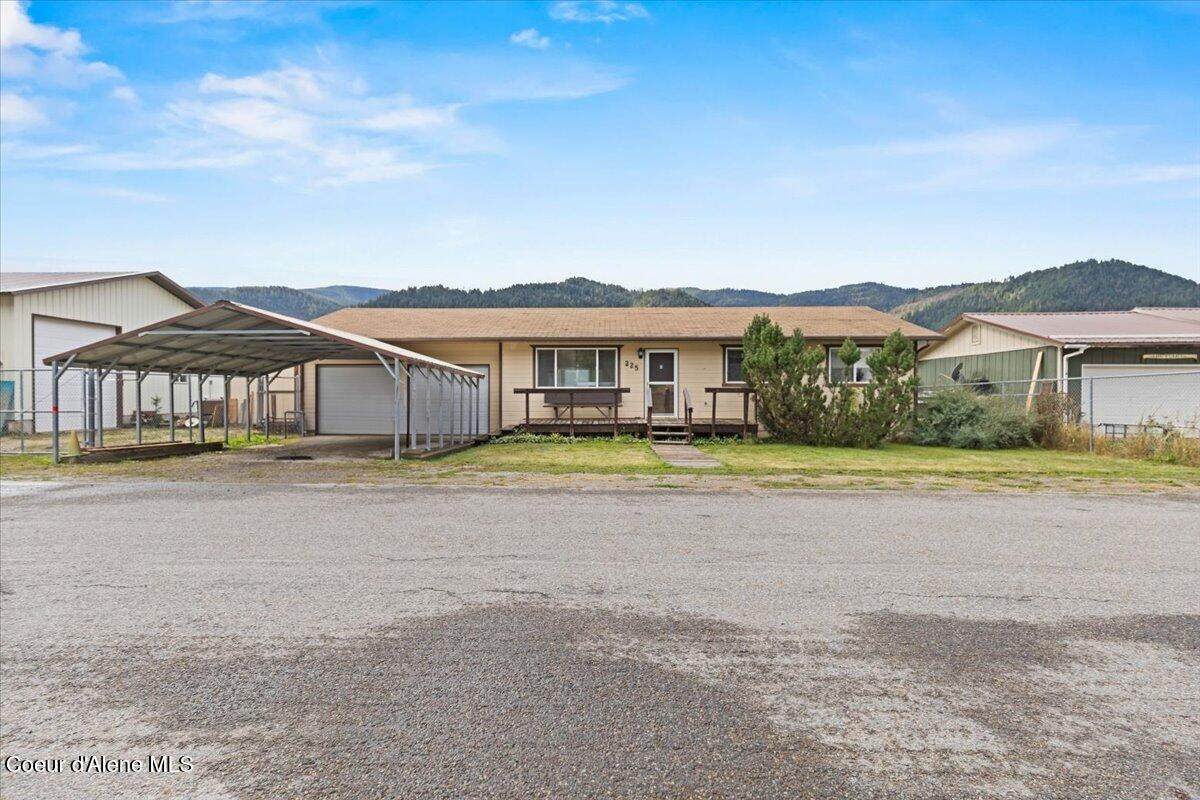 225 Rio Vista St - Photo 1