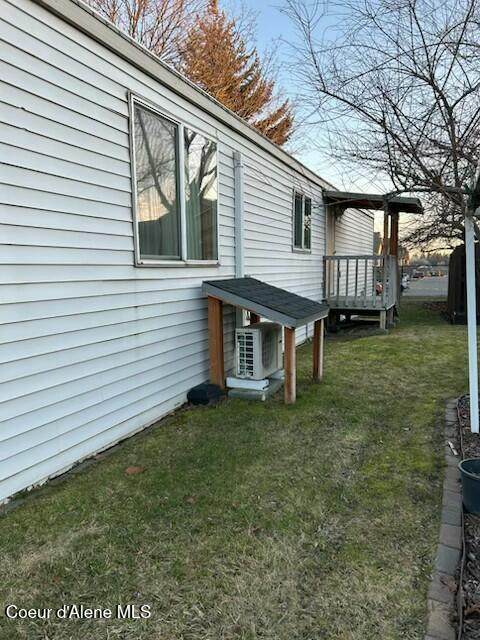1644 Windsor Ave - Photo 1