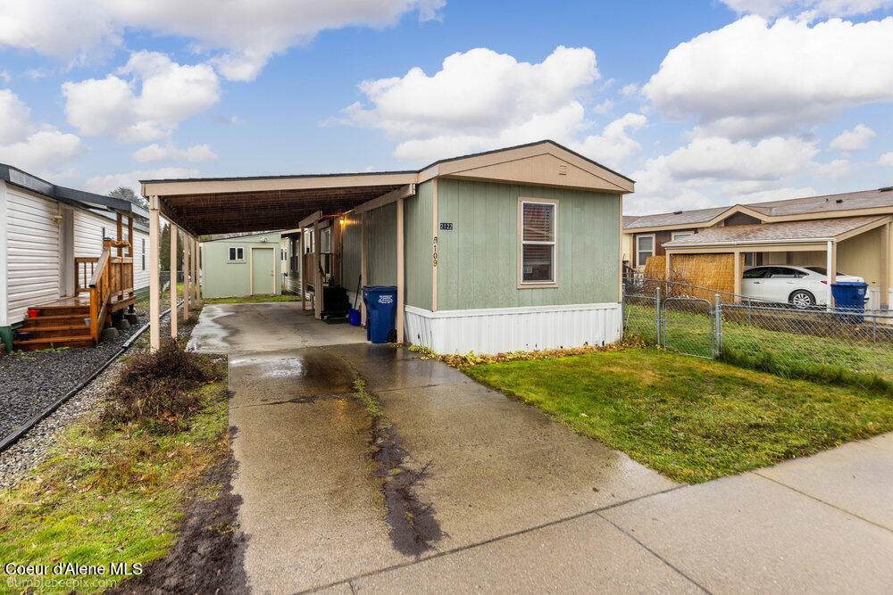 2122 Windermere Ave - Photo 1