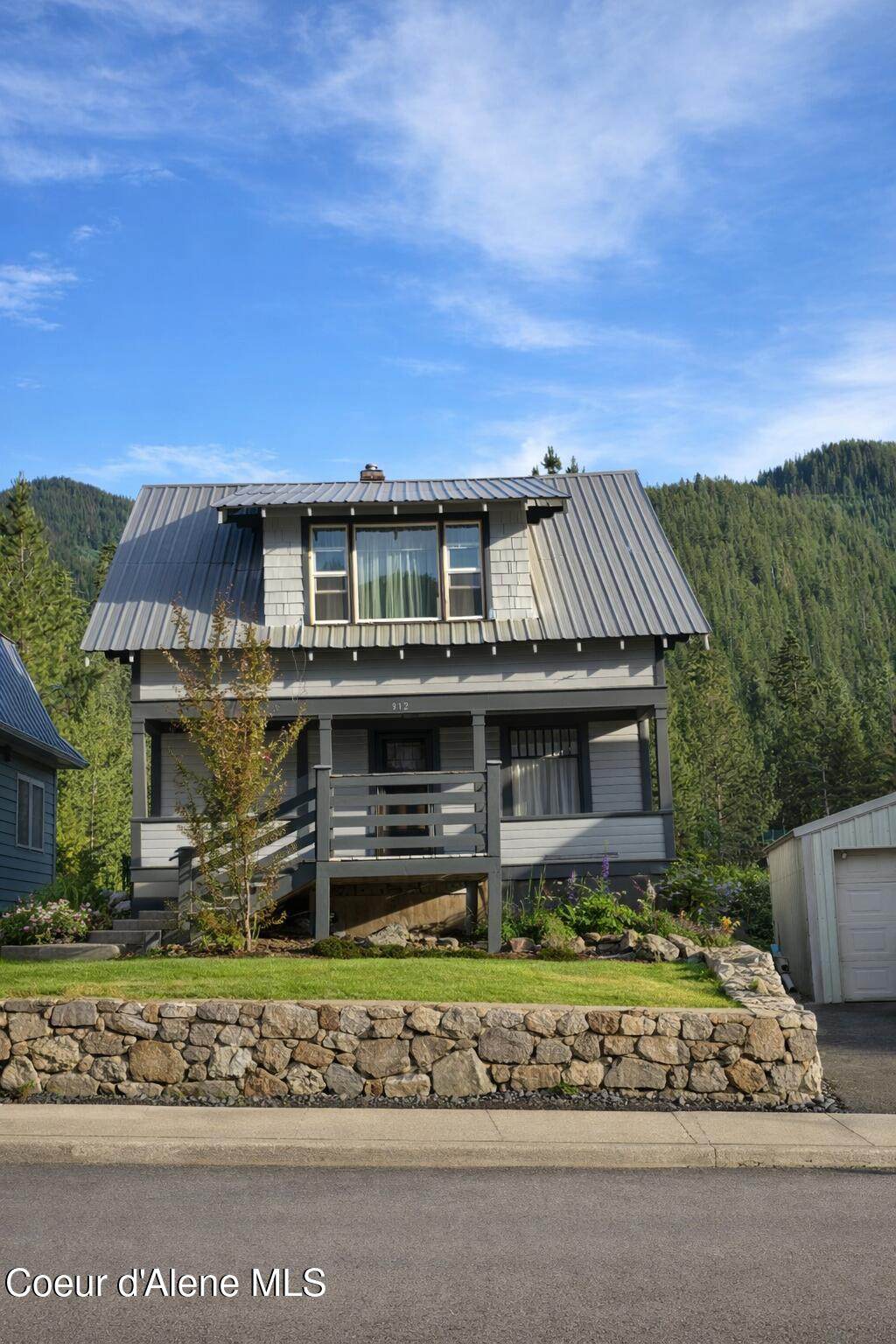 312 Park St - Photo 1