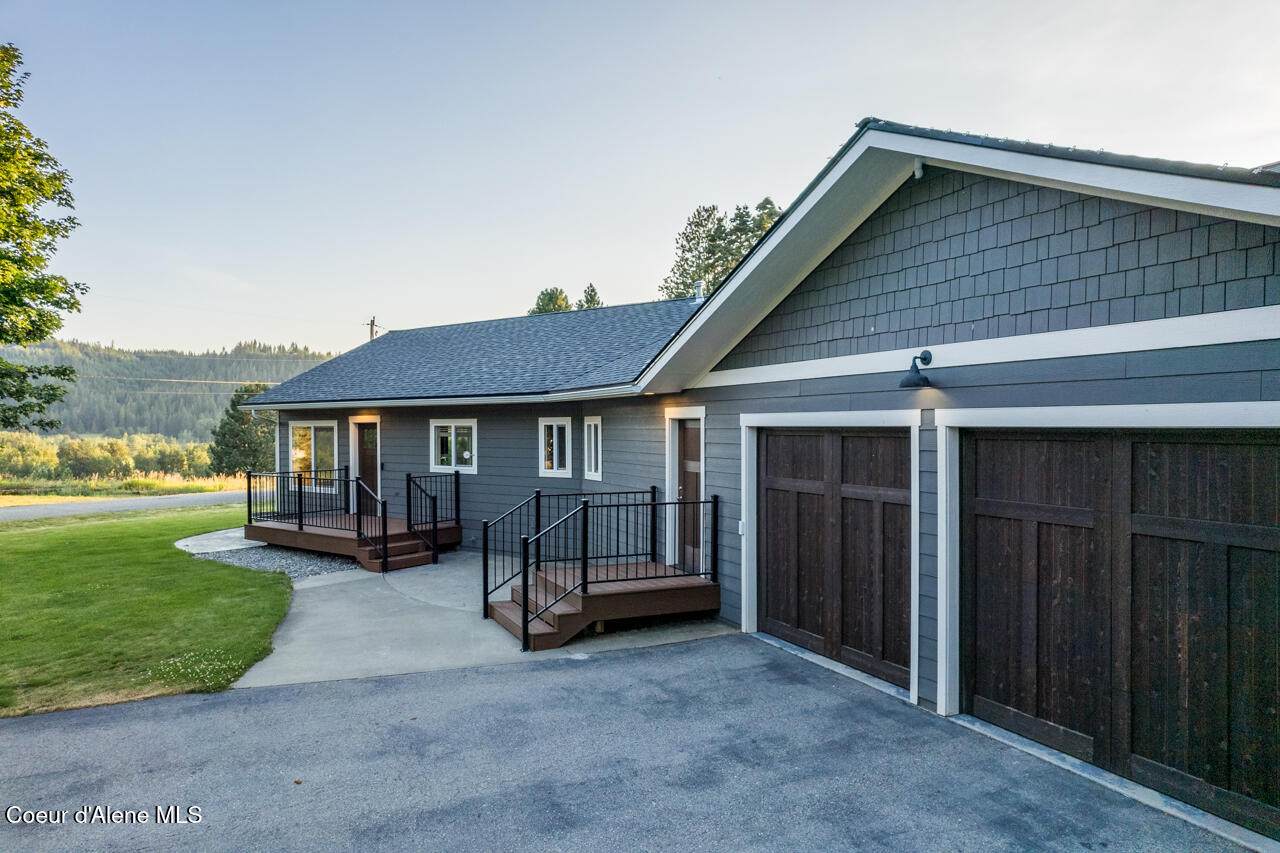 7077 Funkhouser St - Photo 1