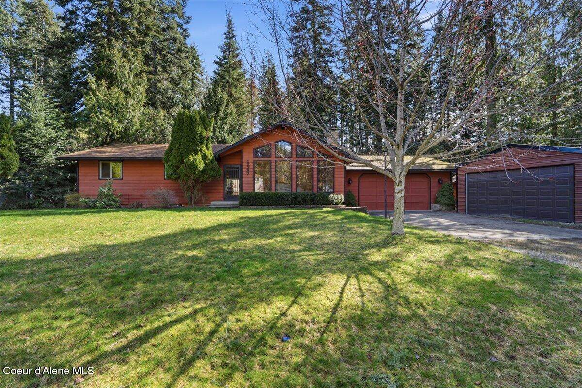 12787 Emerald Dr - Photo 1