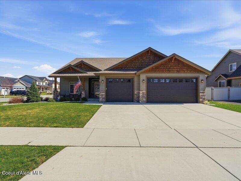 8023 Darlena Loop - Photo 1