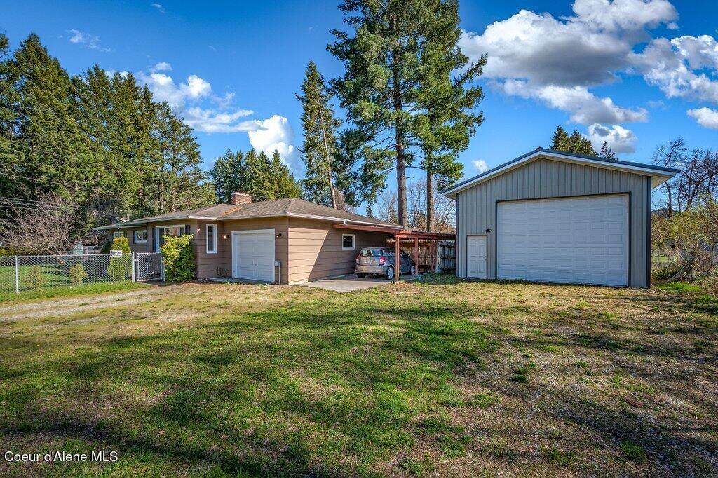 220 Orchard Ave - Photo 1