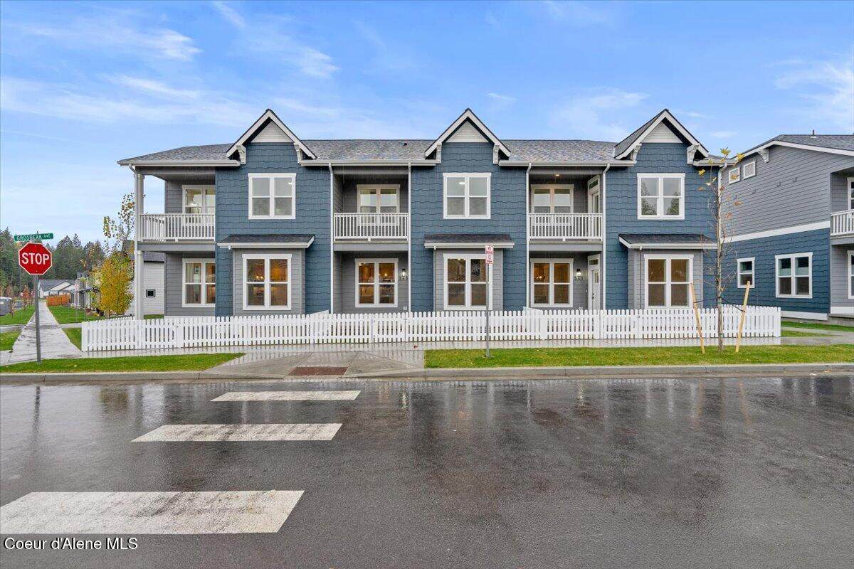 342 Grosbeak Ave - Photo 1