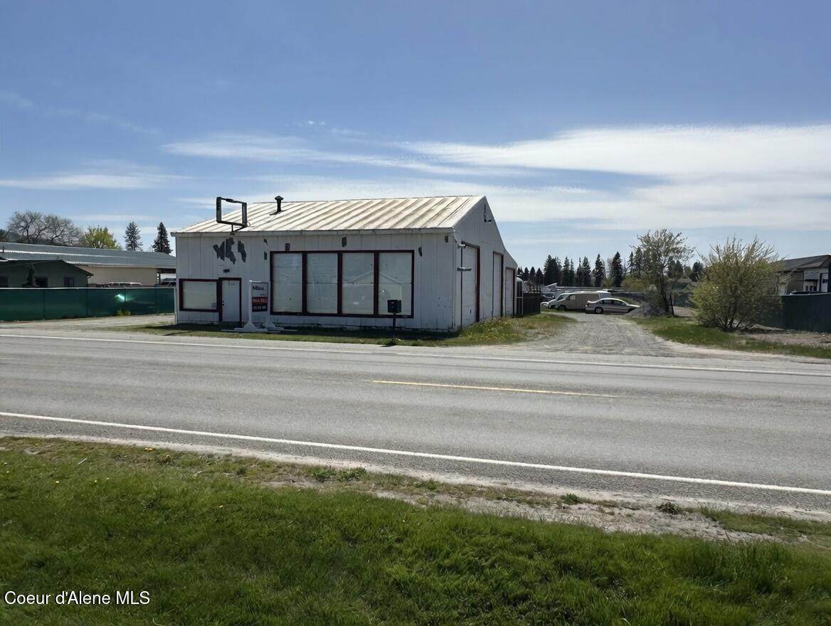 616 Hayden Ave - Photo 1