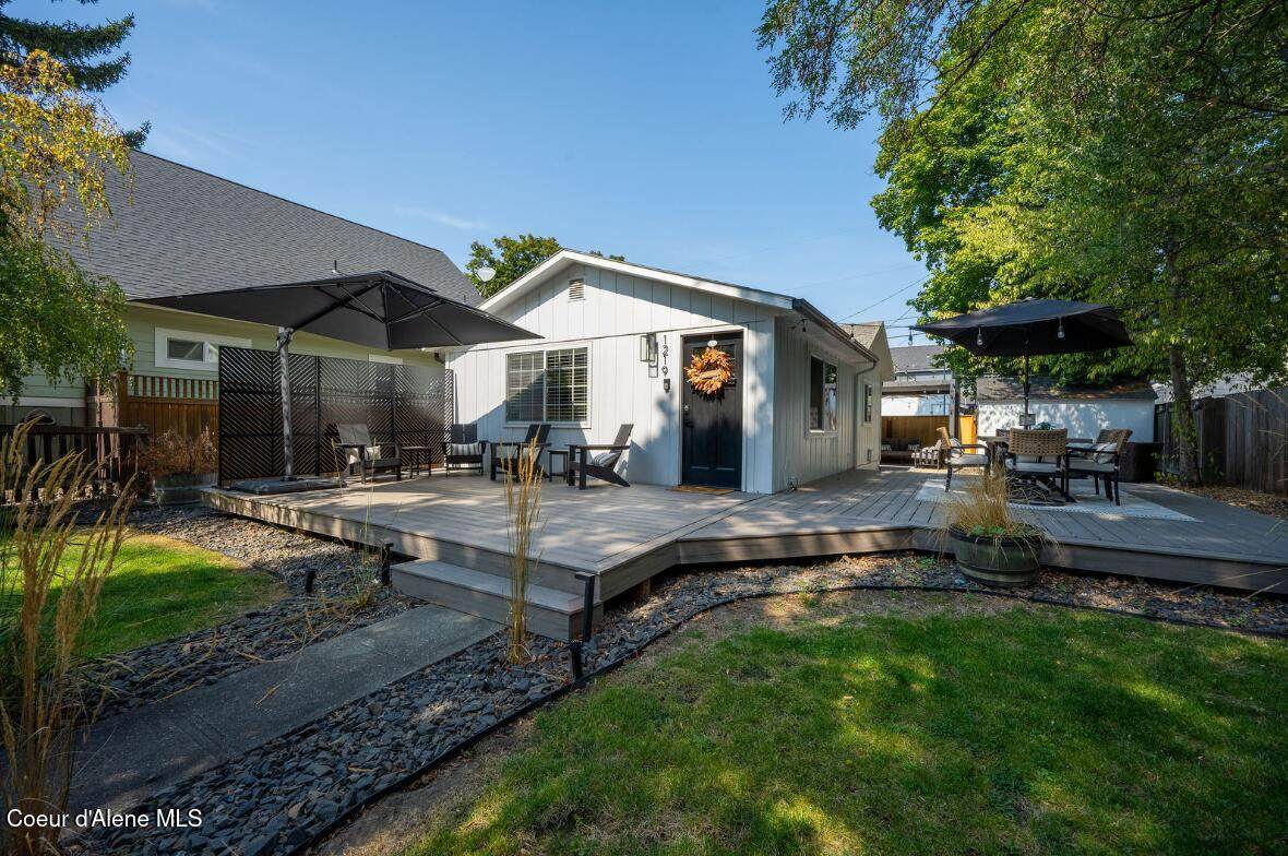 1219 Coeur D Alene Ave - Photo 1