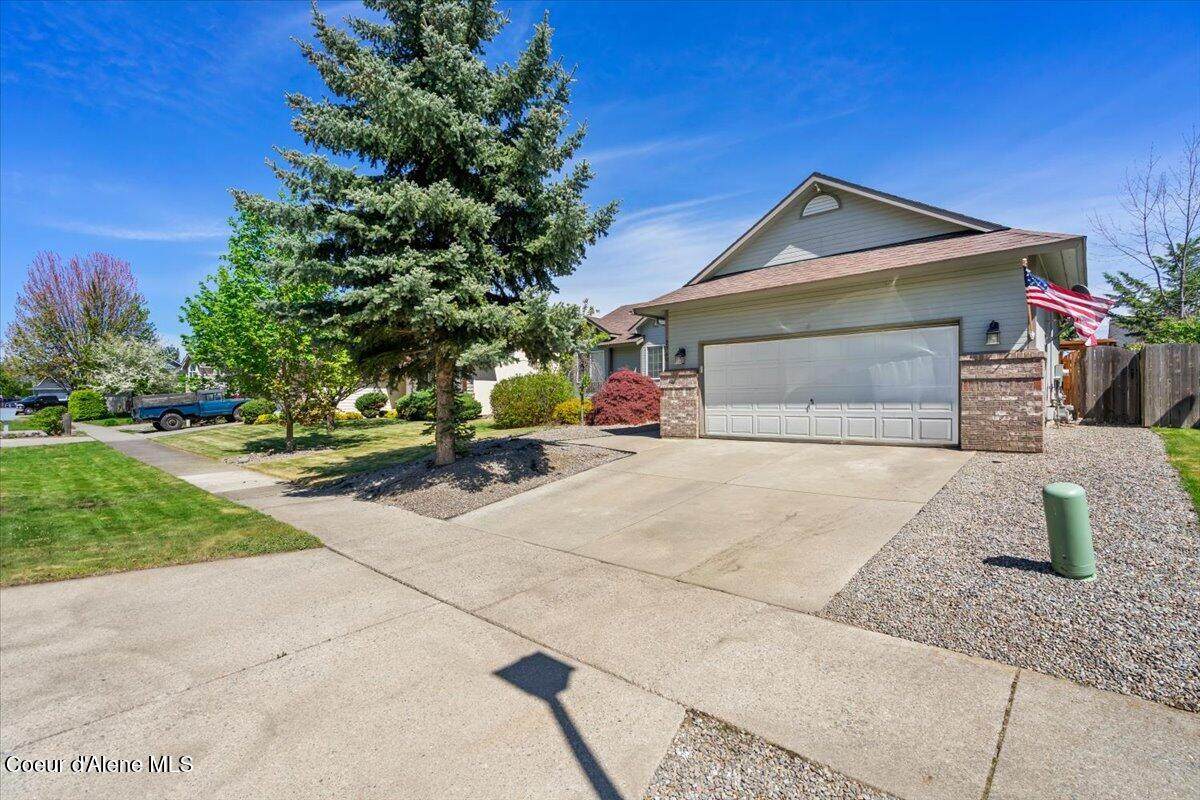 2760 Top Flight Dr - Photo 1