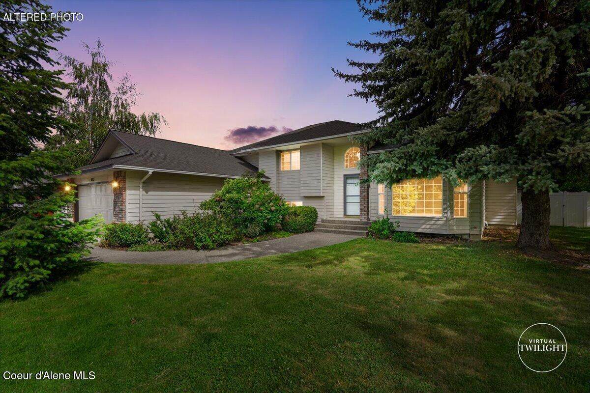 673 Cloverleaf Dr - Photo 1