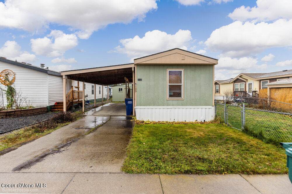 2122 Windermere Ave - Photo 1