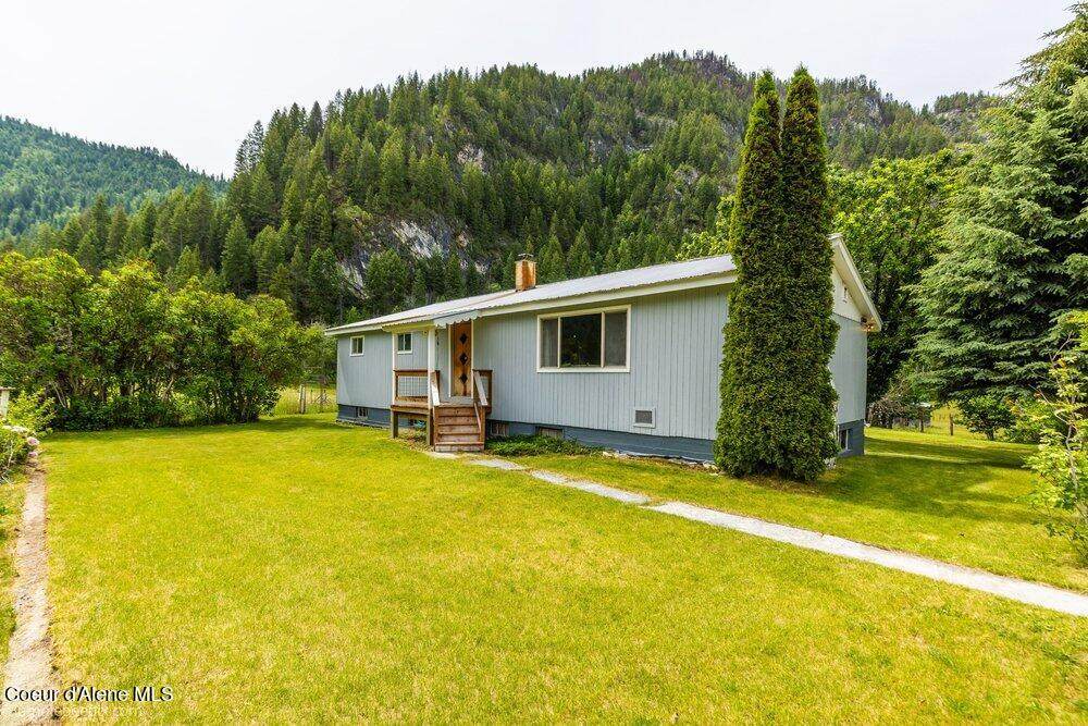 4345 Wilcox Rd - Photo 1