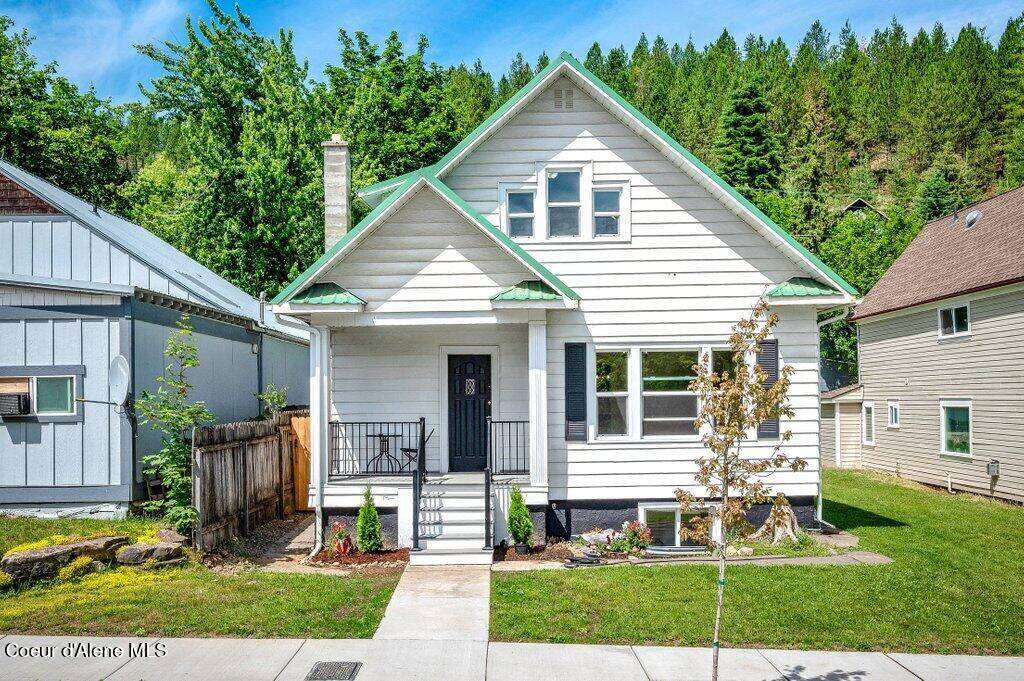 420 Main St - Photo 1