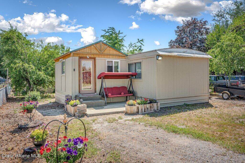 3250 Hudlow Dr - Photo 1