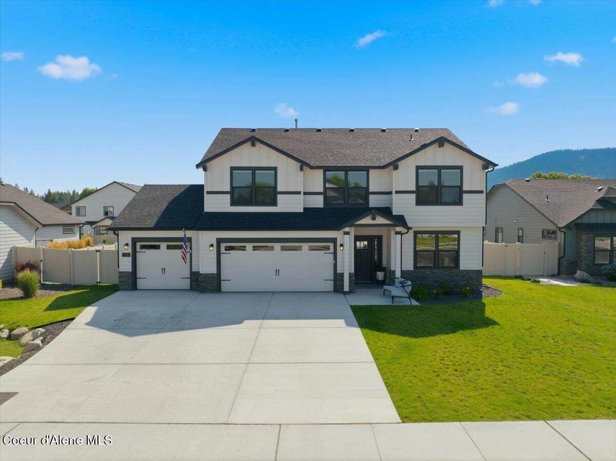 733 Ripatti Way - Photo 1