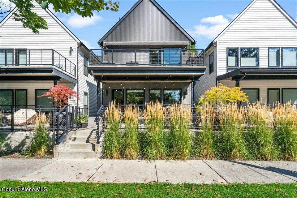 907 Sherman Ave - Photo 1