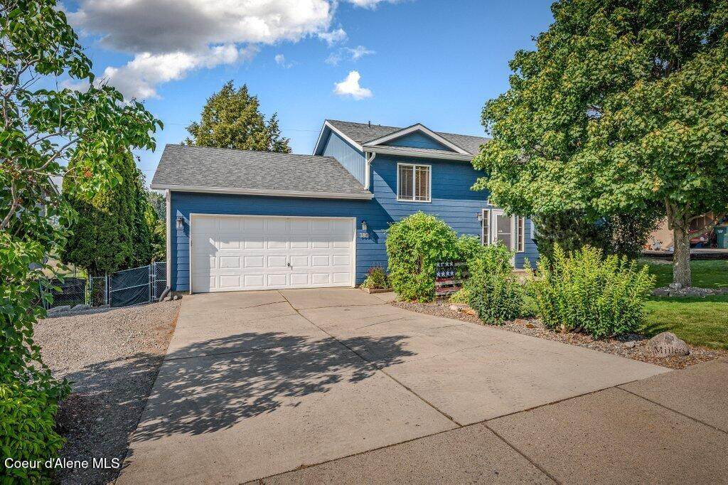 380 Bridle Ln - Photo 1