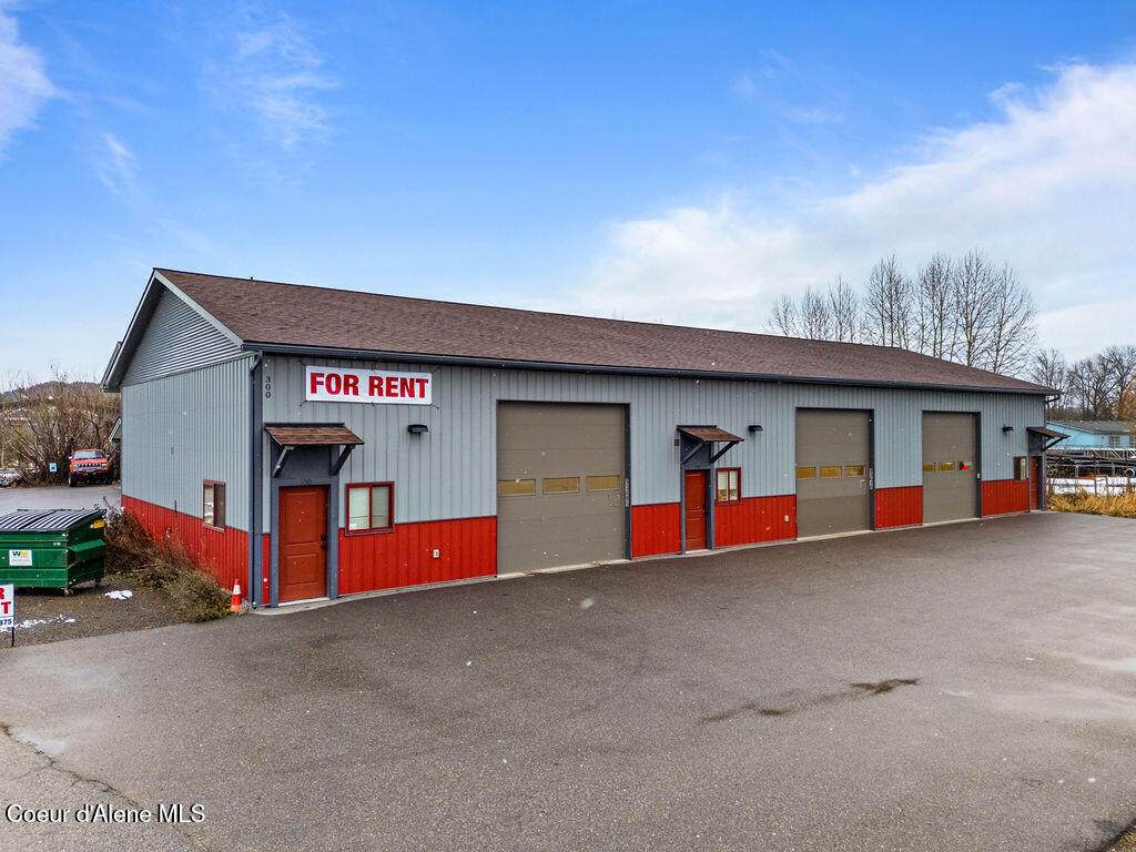 300 Vermeer Dr - Photo 1