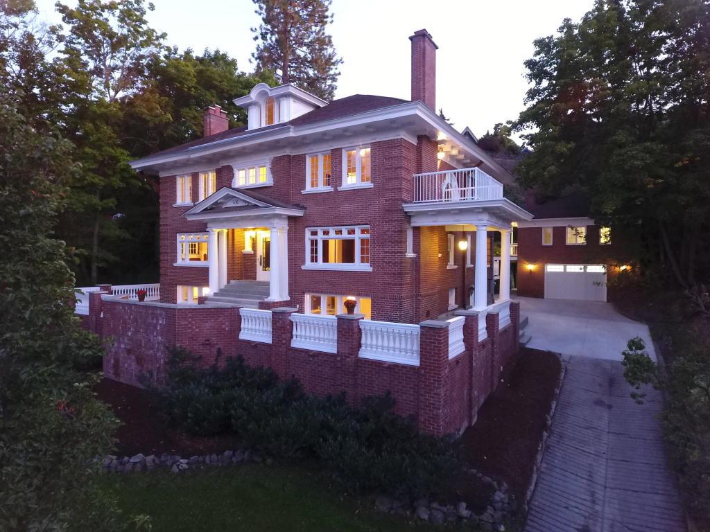 416 Rockwood Blvd - Photo 1