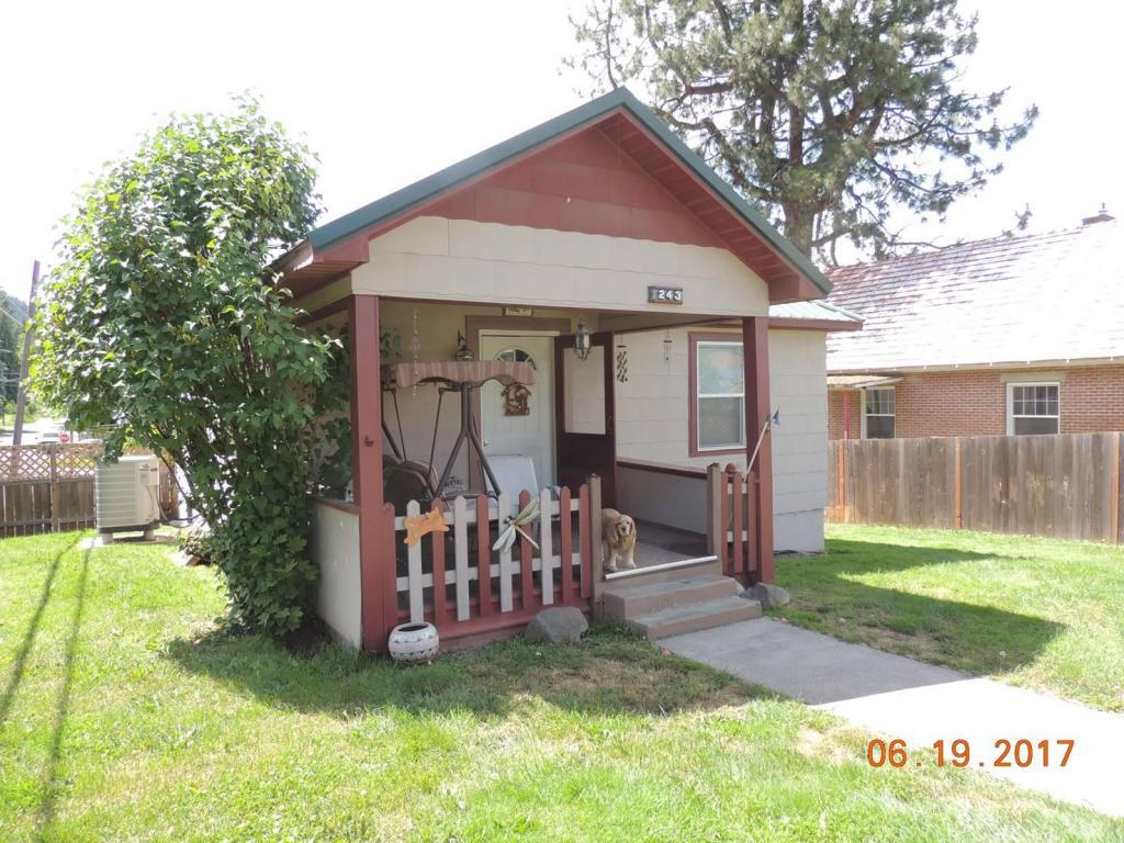 243 13th St - Photo 1