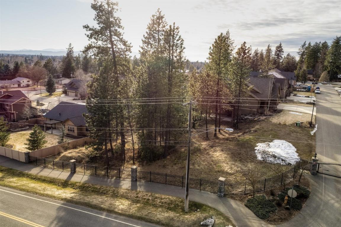 1572 Chanticleer Ct - Photo 1
