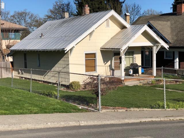 237 10th Street - Photo 1