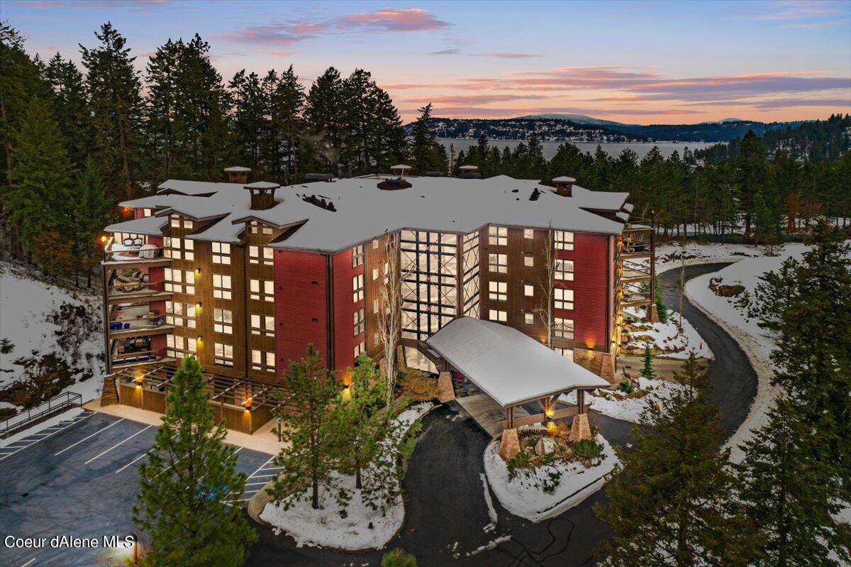 1700 Tower Pointe Dr - Photo 1