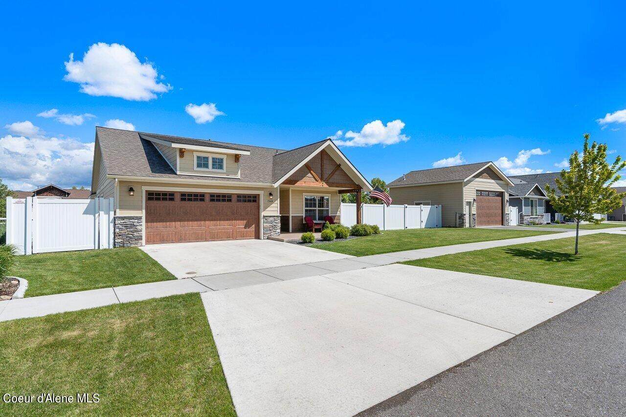 1546 Wayward Cir - Photo 1