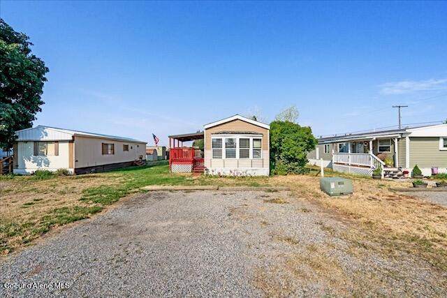 10739 Benoit St - Photo 1