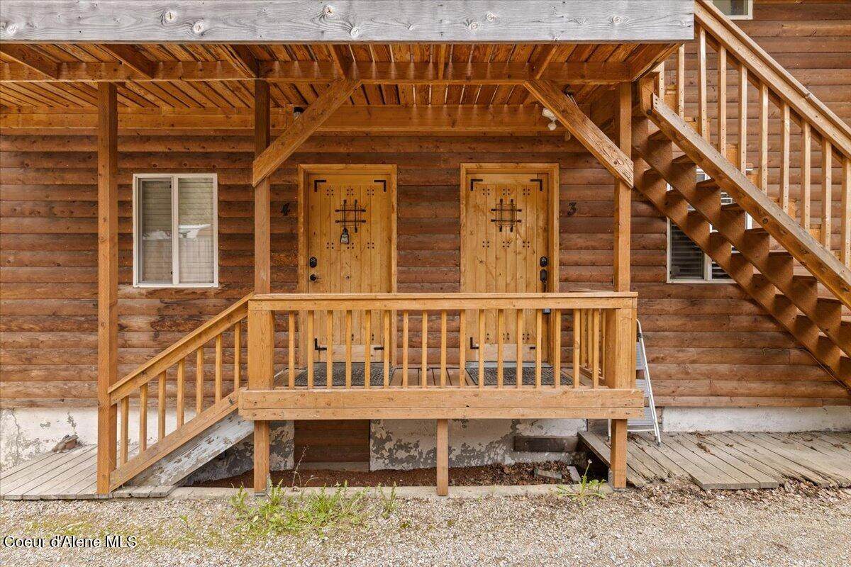 306 2ND St - Photo 1
