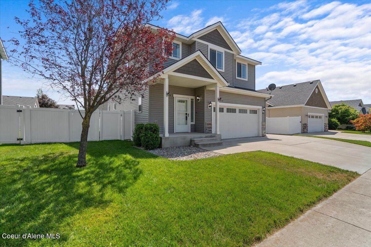 1824 Warbler Ln - Photo 1