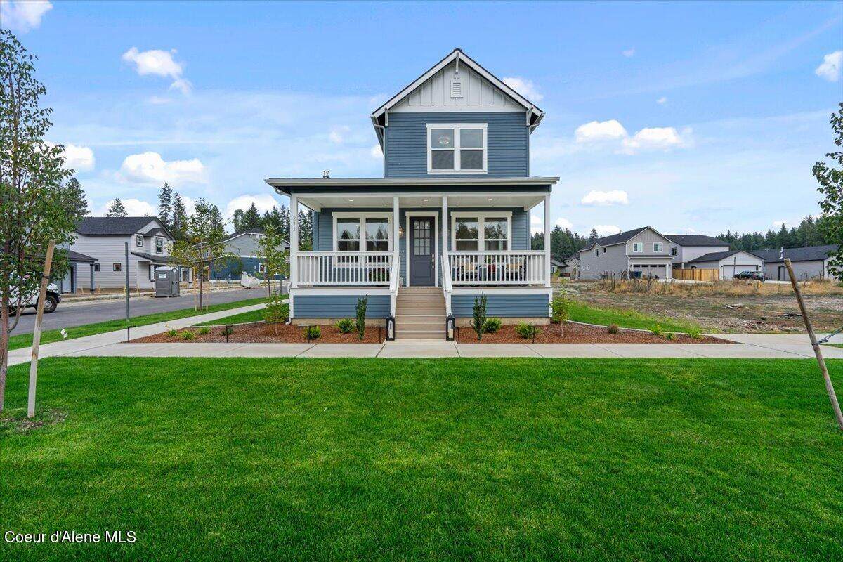 304 Grosbeak - Photo 1