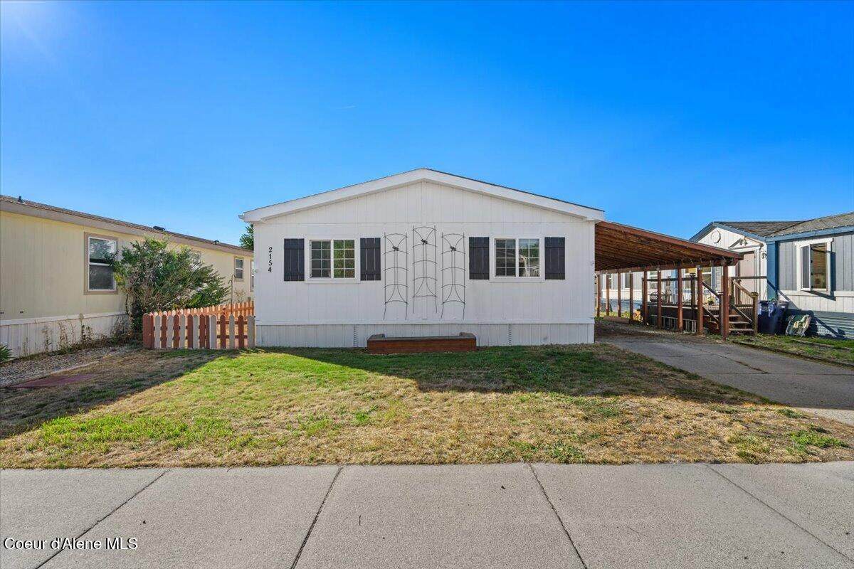 2154 Windermere Ave - Photo 1