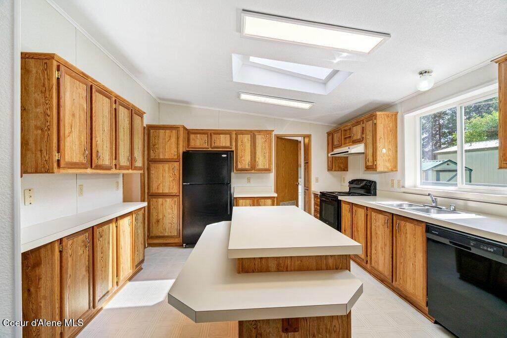 122 Walrose Loop - Photo 1