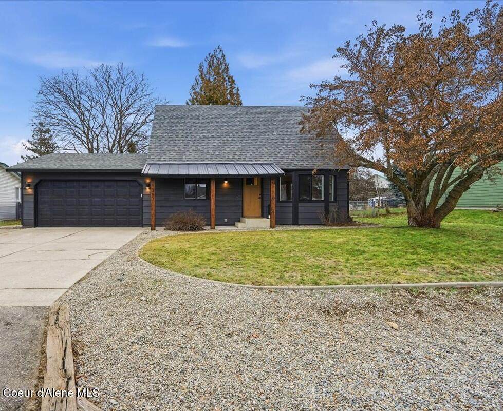 387 Iowa Ave - Photo 1